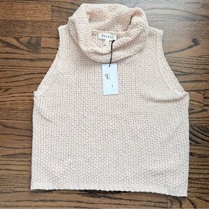 NWT heyday Cowl Neck Sweater Tank - size small.
